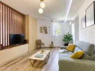 Izdavanje, dvosoban stan, 80m², Bečići, Budva - image 3