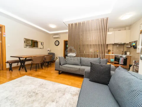 Prodaja, trosoban stan, 82m², Blok 5, Podgorica - image 4