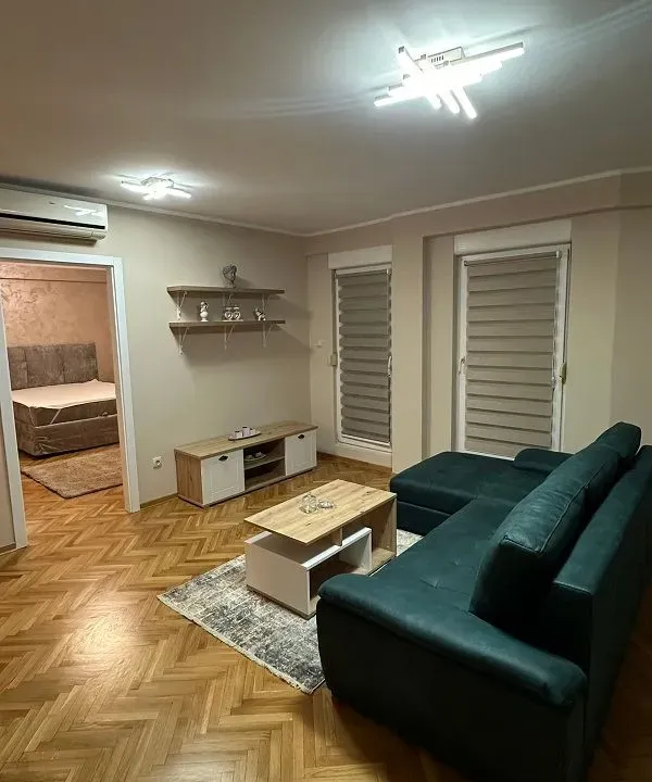 Izdavanje, dvosoban stan, 63m², Stari Grad, Beograd