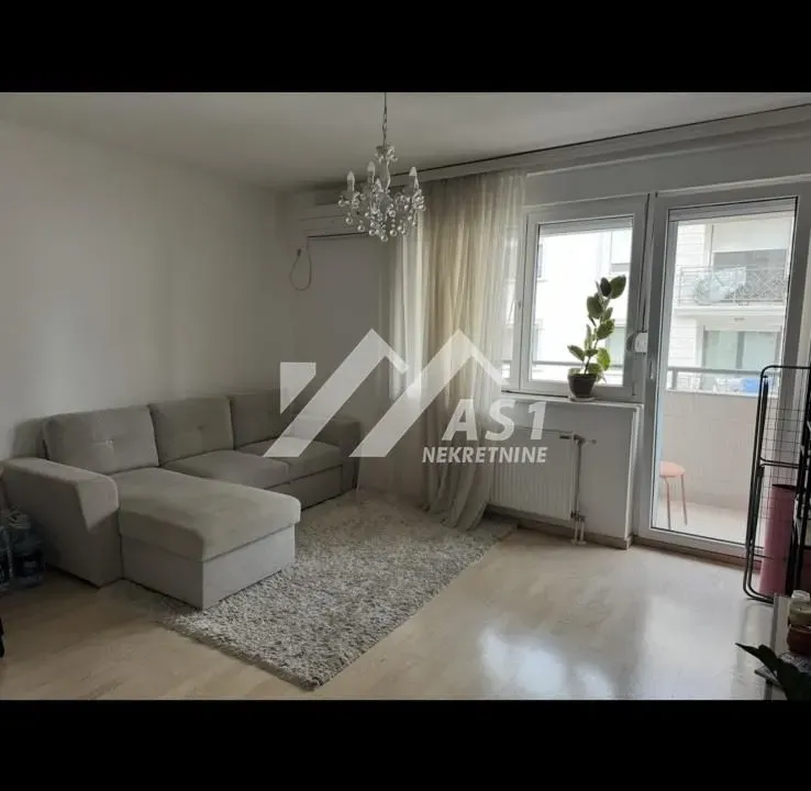 Izdavanje, jednosoban stan, 46m², Rotkvarija, Novi Sad Sve Podlokacije