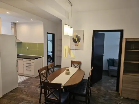 Izdavanje, dvosoban stan, 60m², Centar, Novi Sad - image 17