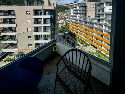 Prodaja, trosoban stan, 140m², Budva, Crna Gora - image 11