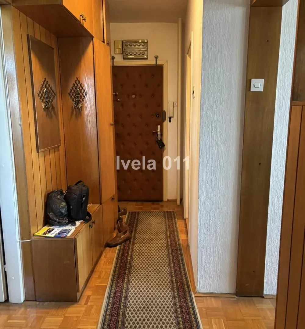Sale, two bedroom apartment, 61m², Brace Jerković, Voždovac Sve Podlokacije