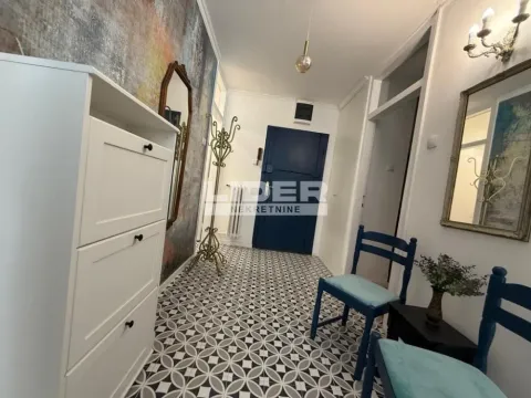 Izdavanje, trosoban stan, 80m², Kalenić Pijaca, Vračar Sve Podlokacije - image 20