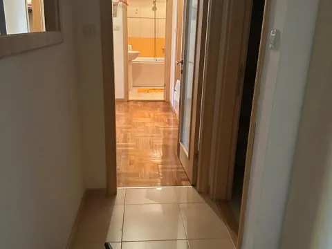 Izdavanje, trosoban stan, 84m², Tuški Put, Podgorica - image 6