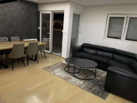 Rent, three bedroom apartment, 100m², City Kvart, Podgorica