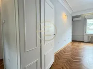 Izdavanje, četvorosoban stan, 123m², Centar, Novi Sad - image 11