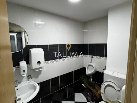 Izdavanje, poslovni prostor, 140m², Preko Morače, Podgorica - image 9