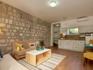 Sale, house, 75m², Buljarica, Budva - image 8