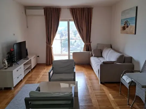 Rent, two bedroom apartment, 80m², Pržno, Budva