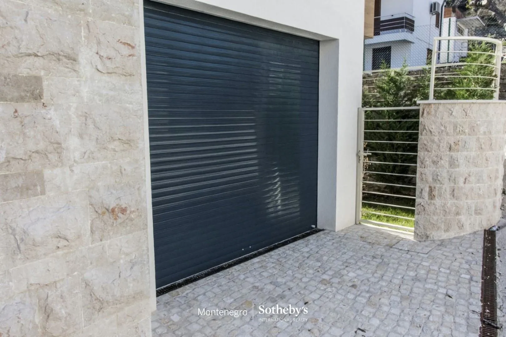 Sale, house, 326m², Stoliv, Kotor
