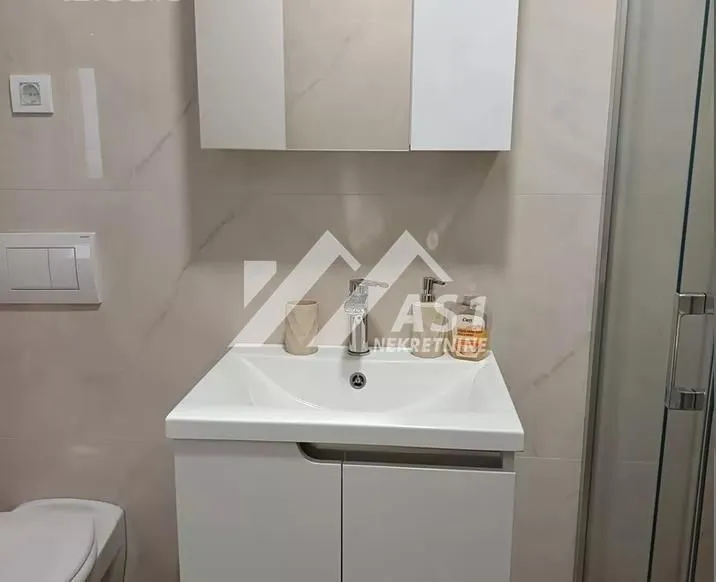 Izdavanje, jednosoban stan, 37m², Telep, Novi Sad Sve Podlokacije