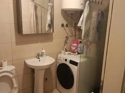 Stan in Stari Aerodrom