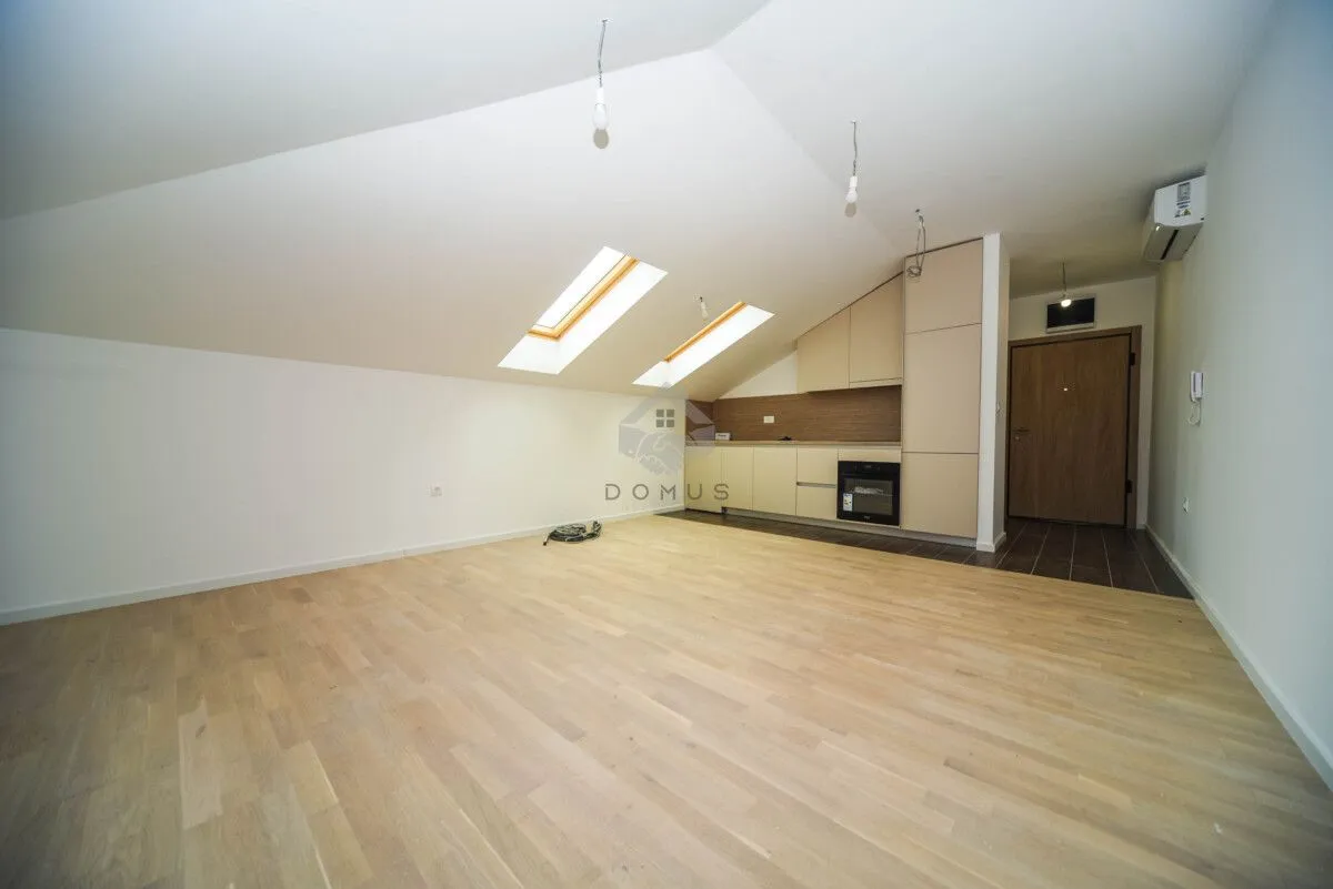 Prodaja, jednosoban stan, 50m², Tološi, Podgorica