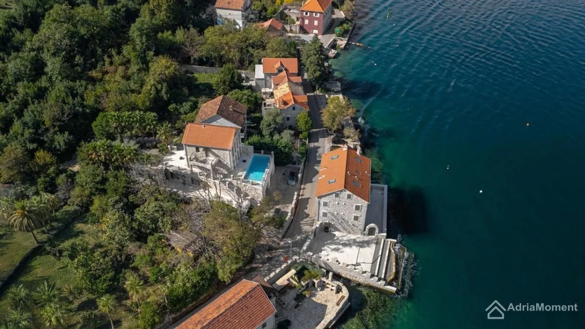 Prodaja, kuća, 351m², Stoliv, Kotor