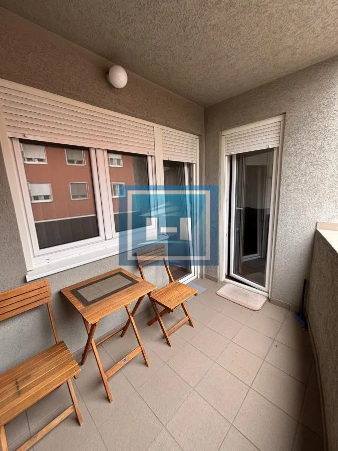 Prodaja, dvosoban stan, 56m², Centar, Jagodina