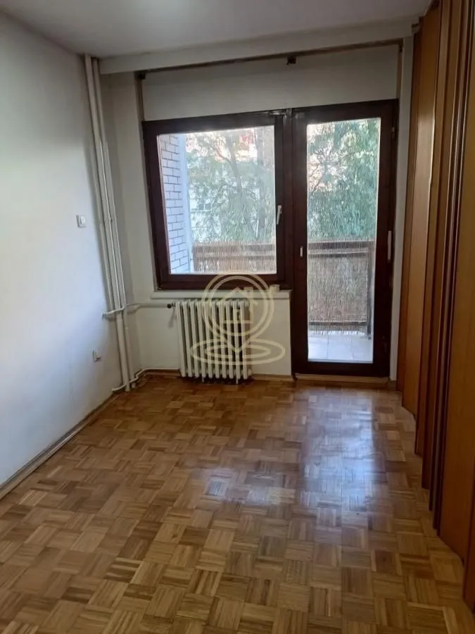 Izdavanje, trosoban stan, 92m², Bulevar Oslobodjenja, Novi Sad Sve Podlokacije