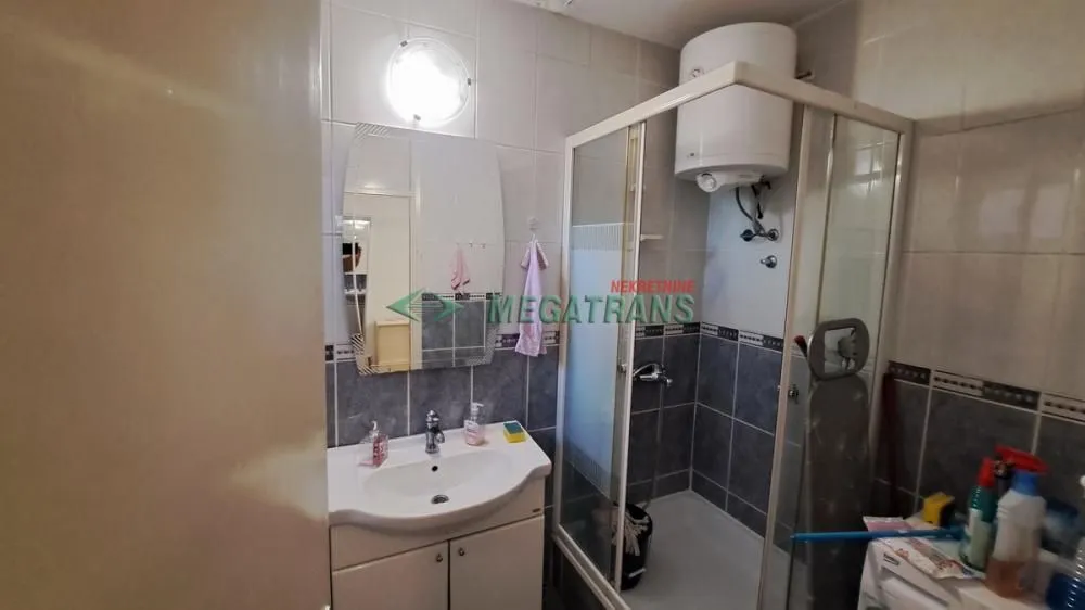 Izdavanje, dvosoban stan, 55m², Liman 1, Novi Sad Sve Podlokacije