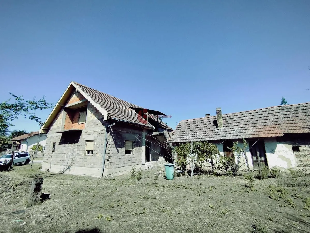 Prodaja, kuća, 176m², Železničko Naselje, Subotica
