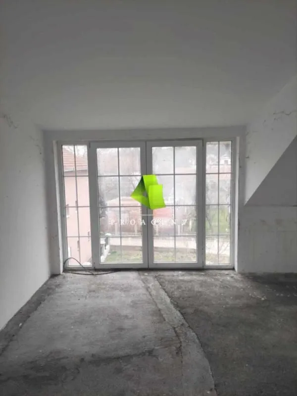 Sale, house, 500m², Palilula, Niš