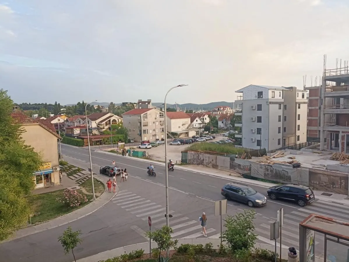 Rent, one bedroom apartment, 46m², Seljanovo, Tivat