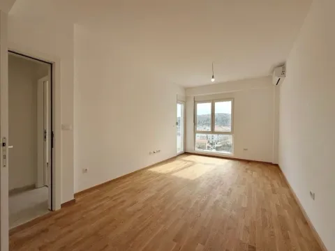 Sale, one bedroom apartment, 45m², Zabjelo, Podgorica - image 5