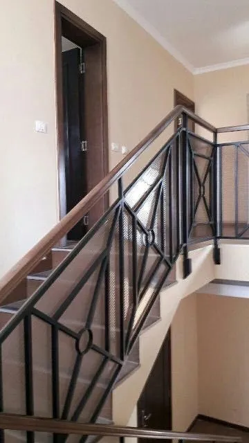 Rent, house, 220m², Tološi, Podgorica