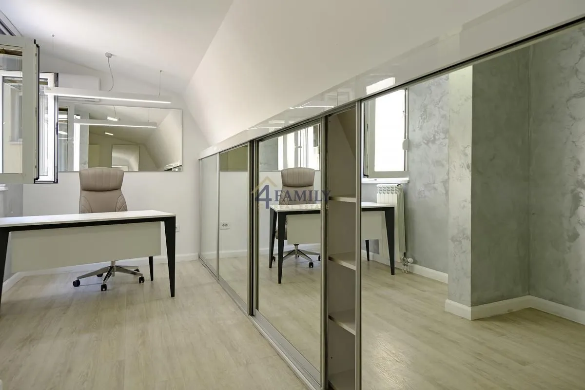 Prodaja, stan, 118m², Đeram Pijaca, Beograd