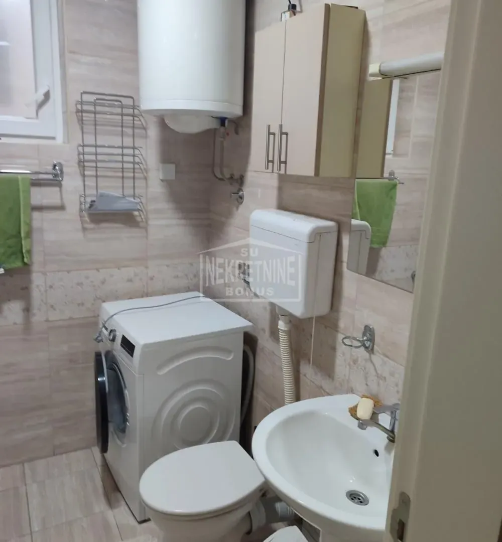Prodaja, dvosoban stan, 52m², Centar, Subotica