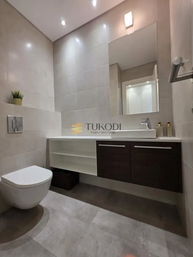 Sale, four bedroom apartment, 138m², Savski Venac, Beograd