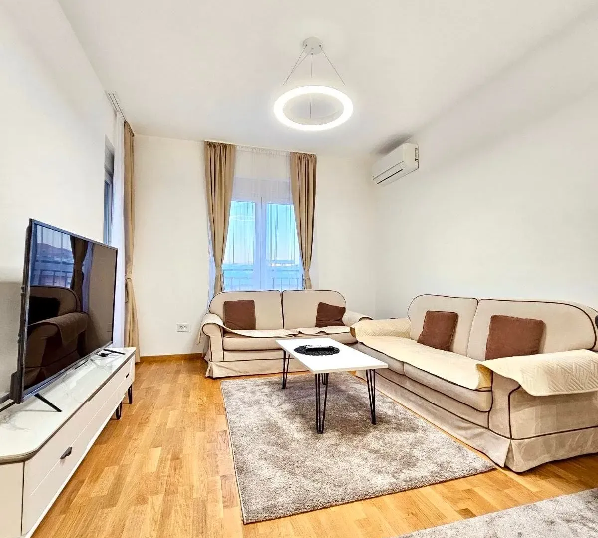 Rent, one bedroom apartment, 45m², Stari Aerodrom, Podgorica