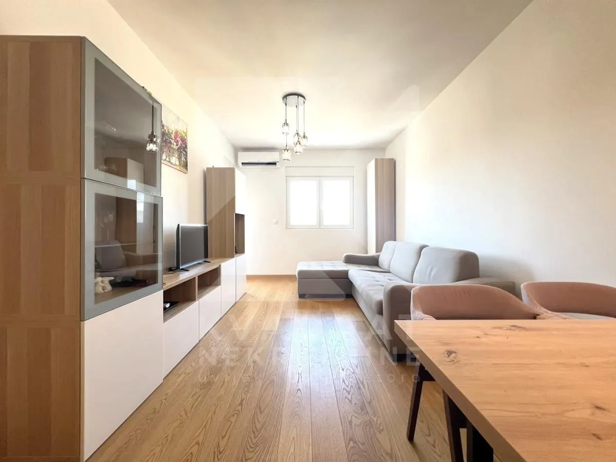 Izdavanje, jednosoban stan, 46m², New City, Podgorica