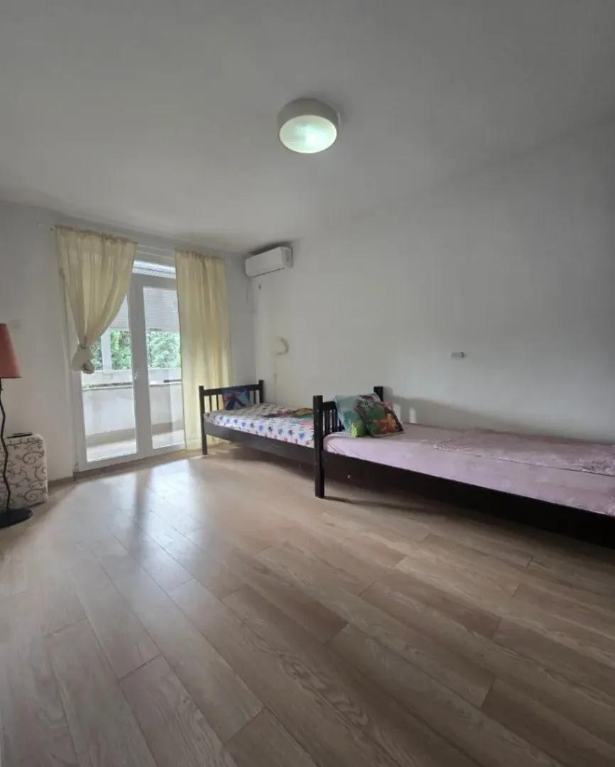 Izdavanje, dvosoban stan, 69m², Preko Morače, Podgorica