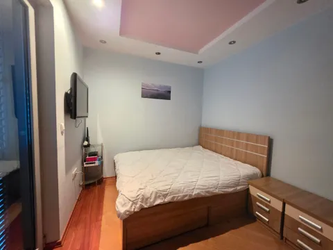 Rent, two bedroom apartment, 86m², Budva, Crna Gora - image 9