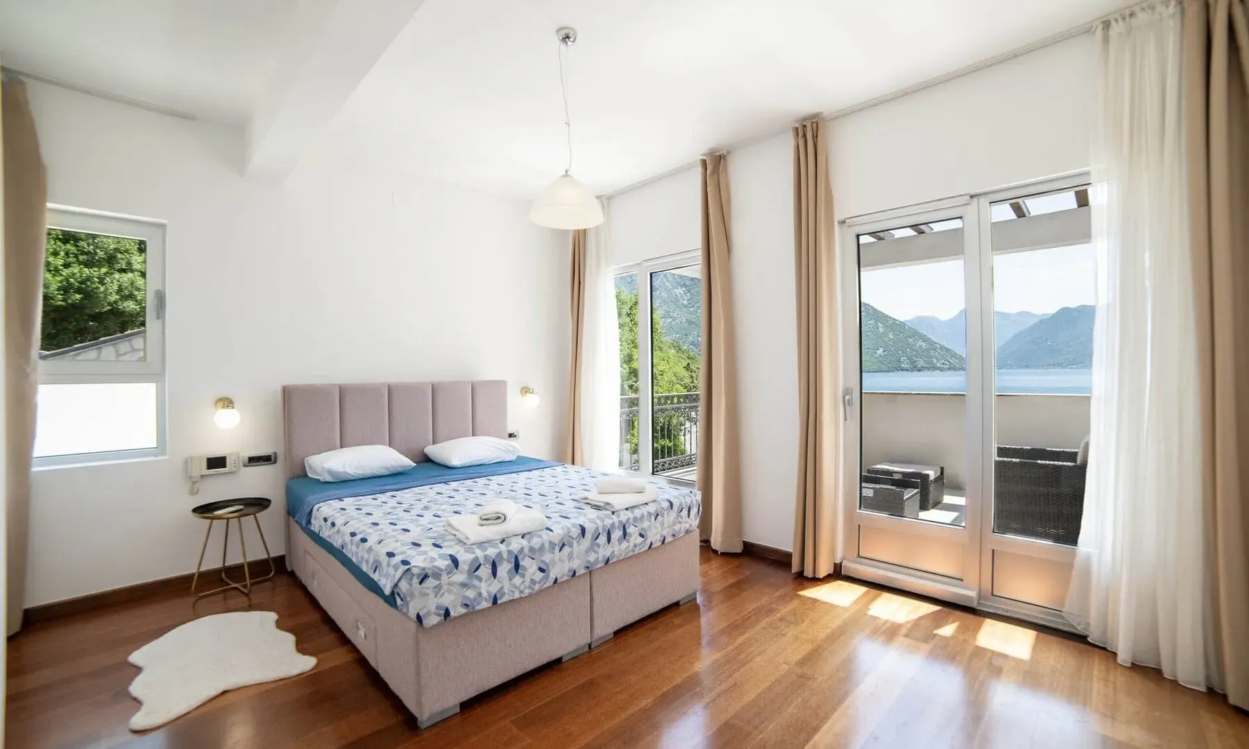 Prodaja, kuća, 405m², Strp, Kotor