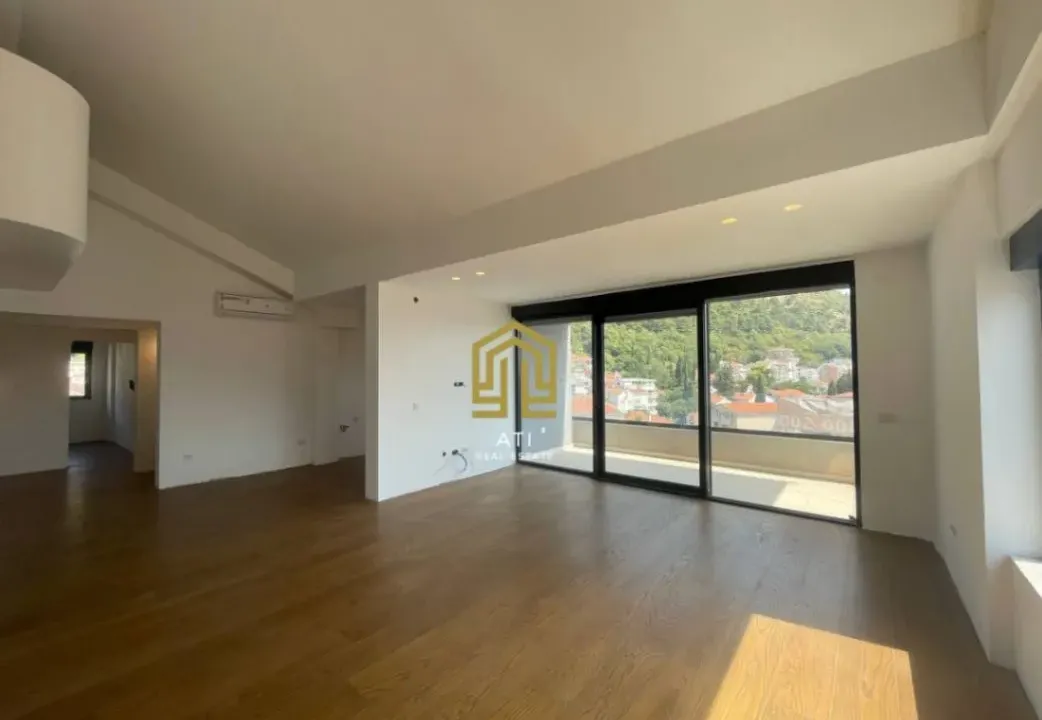 Sale, three bedroom apartment, 130m², Budva, Crna Gora