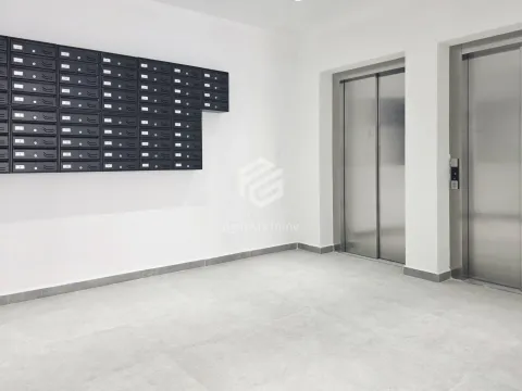 Prodaja, jednosoban stan, 42m², Stari Aerodrom, Podgorica - image 15