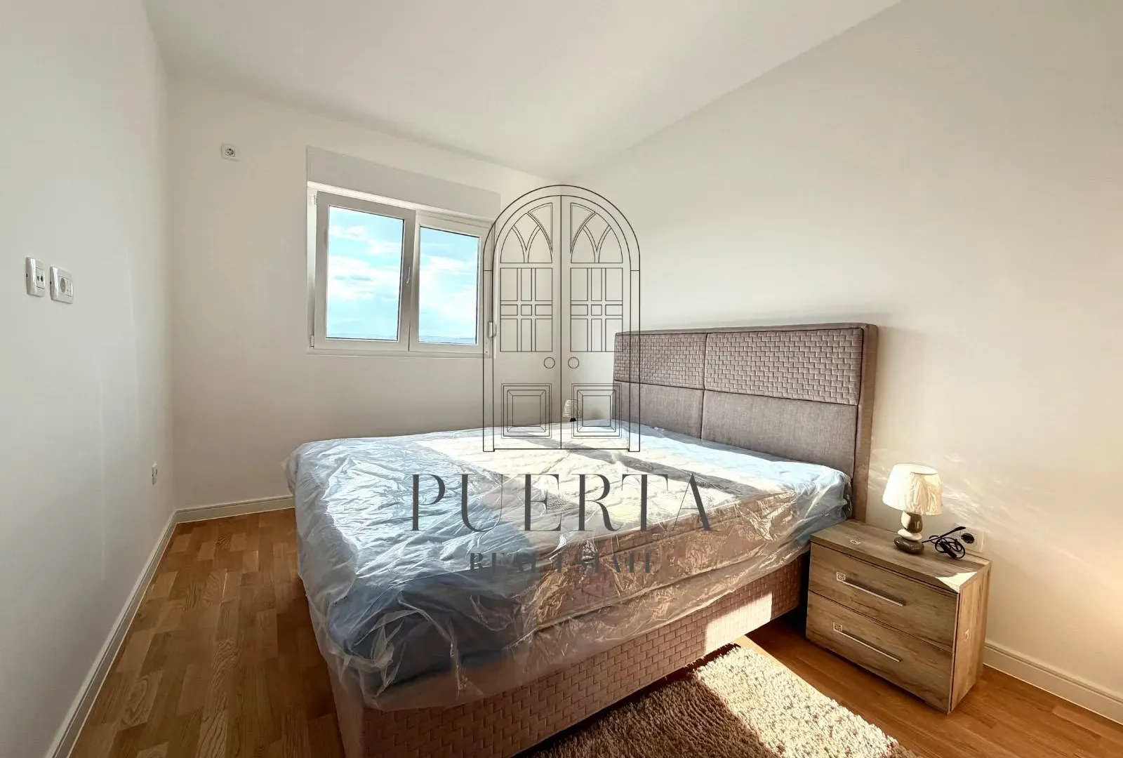Rent, one bedroom apartment, 42m², Stari Aerodrom, Podgorica