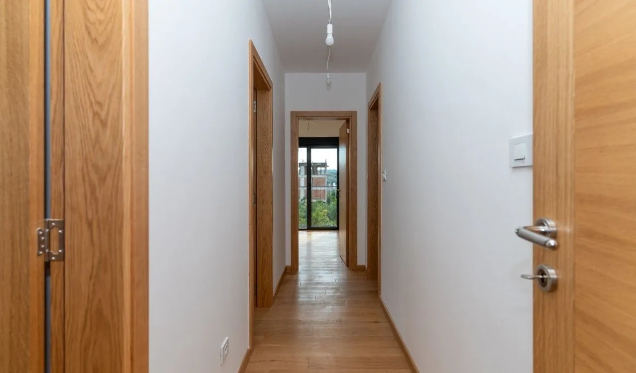 Izdavanje, stan, 173m², Zabjelo, Podgorica