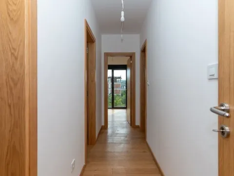Izdavanje, stan, 173m², Zabjelo, Podgorica - image 4