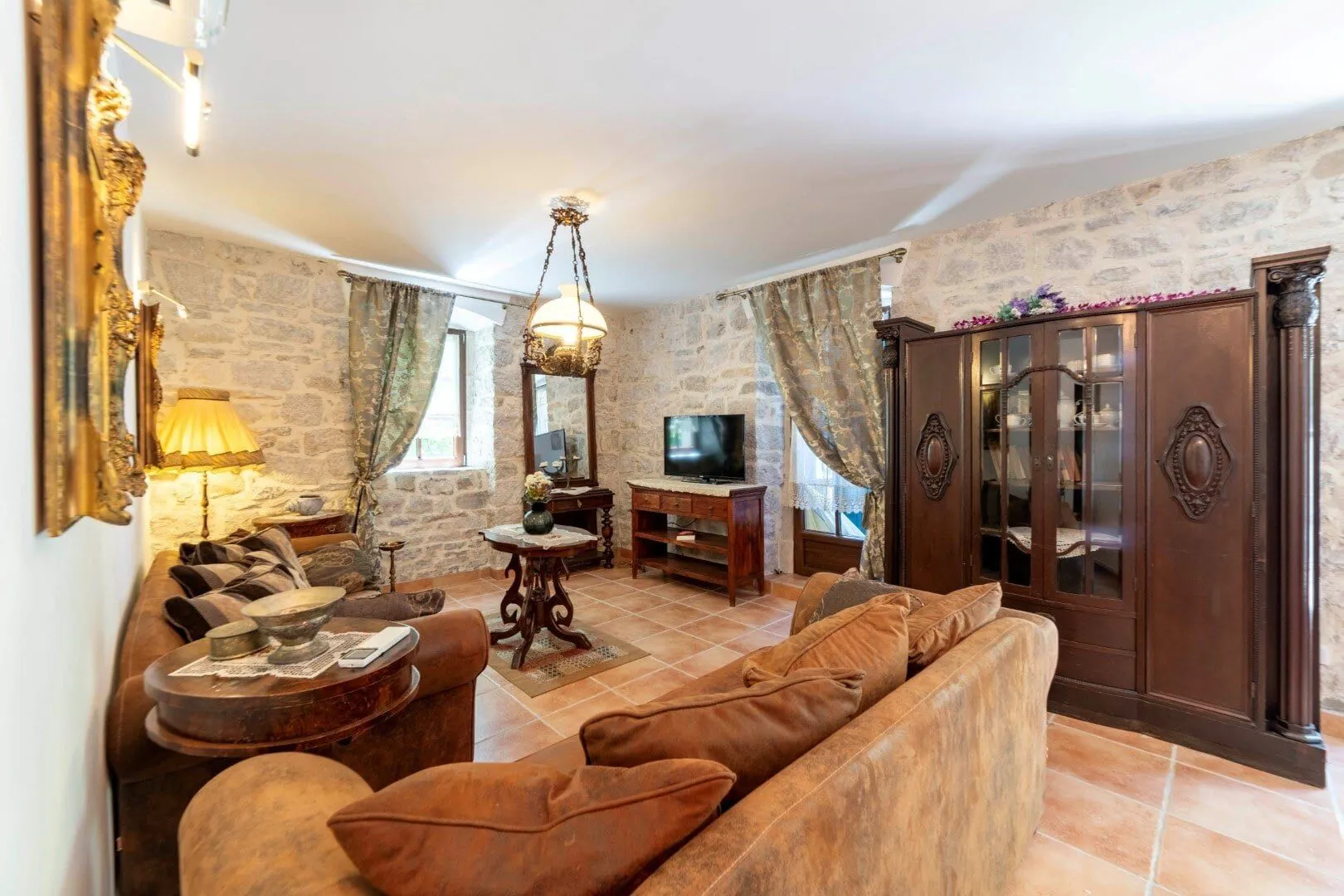 Prodaja, trosoban stan, 112m², Strp, Kotor