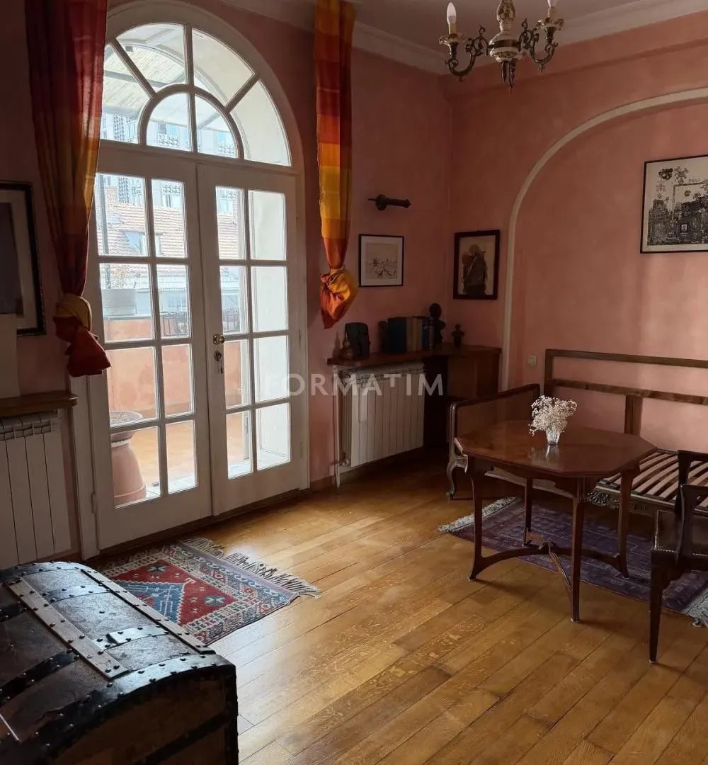 Sale, two bedroom apartment, 71m², Savski Venac, Beograd
