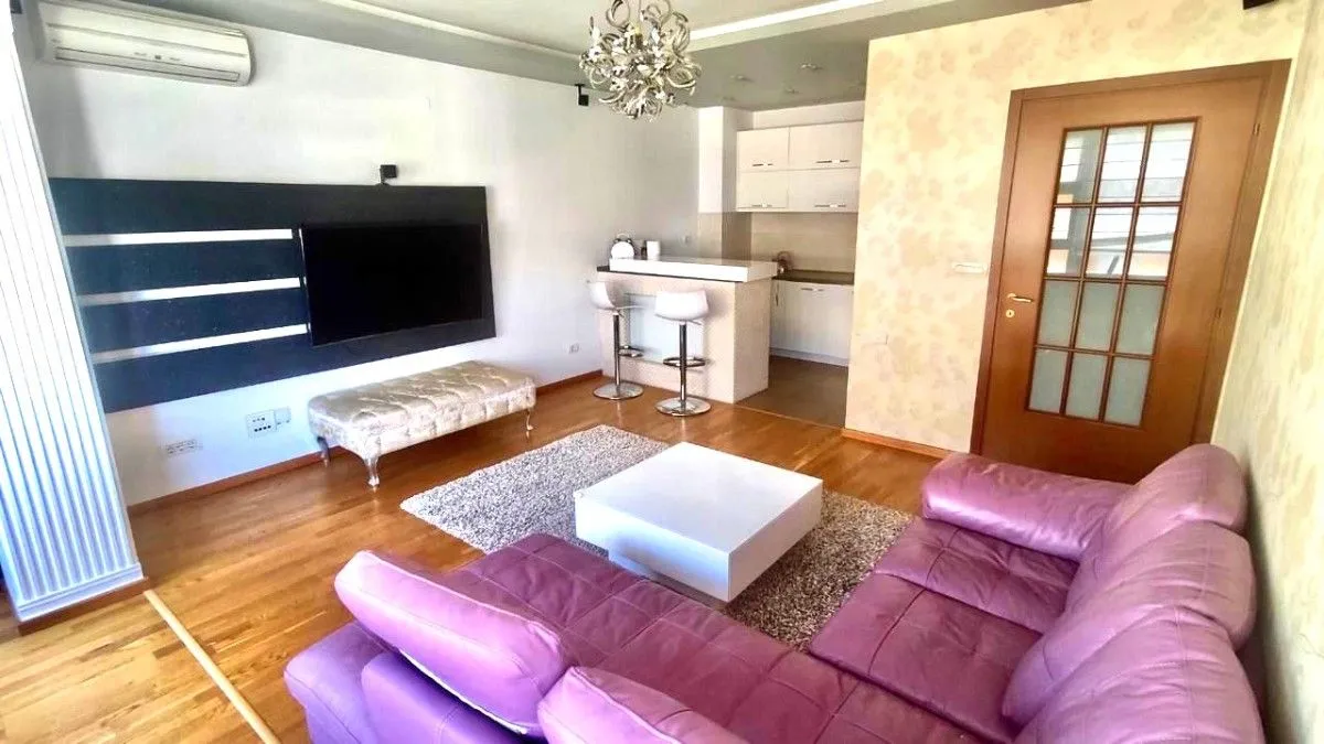 Rent, two bedroom apartment, 75m², City Kvart, Podgorica