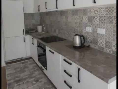 Rent, one bedroom apartment, 64m², Mažina, Tivat - image 3