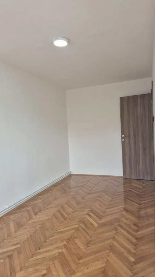Prodaja, trosoban stan, 57m², Adamovićevo Naselje, Novi Sad Sve Podlokacije