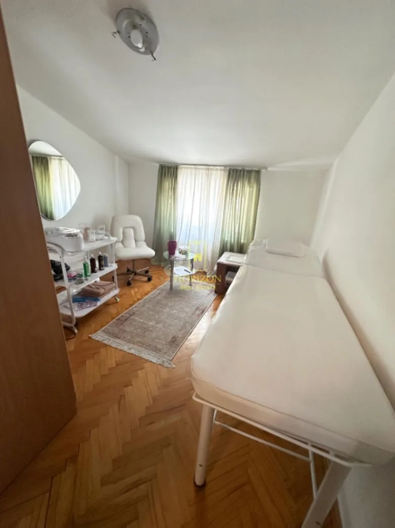 Prodaja, dvosoban stan, 75m², Centar, Podgorica