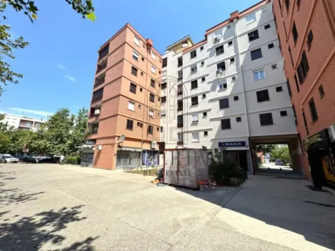 Prodaja, jednosoban stan, 74m², Lepa Kata, Podgorica - image 2