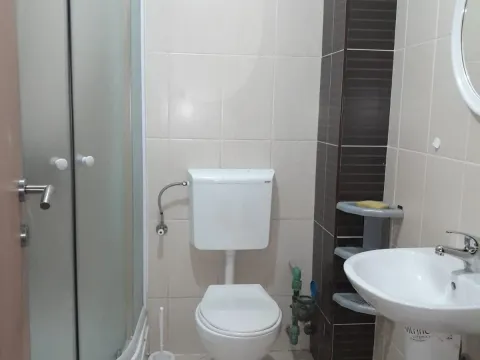 Izdavanje, jednosoban stan, 40m², Čeluga, Bar - image 4