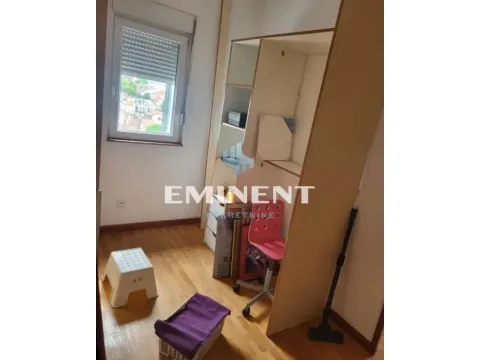 Izdavanje, četvorosoban stan, 94m², Čubura, Beograd - image 8