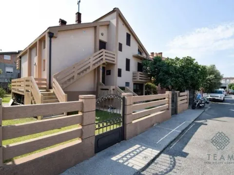 Prodaja, kuća, 300m², Stari Aerodrom, Podgorica - image 15